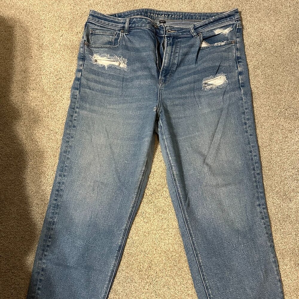 American Eagle Light Wash Jeans
